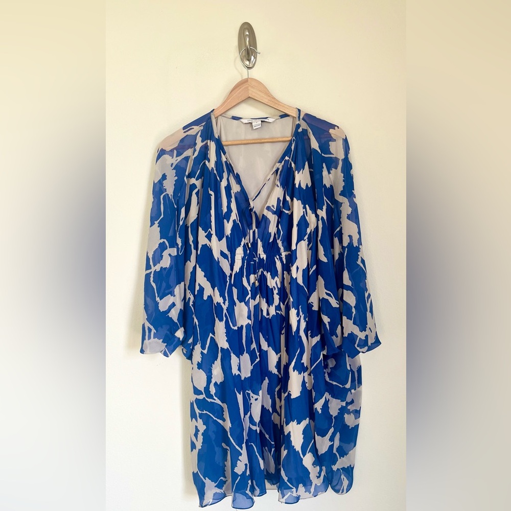 ❗️SOLD❗️Diane Von Furstenberg Fleurette Silk Blue & White Dress Size 2/XS EUC - Picture 13 of 15